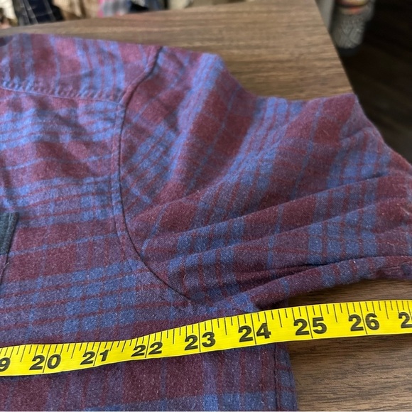 ❤️ Under armour Men's Plaid Button-Up Shirt - Burgundy and Blue loose XL - Picture 9 of 11